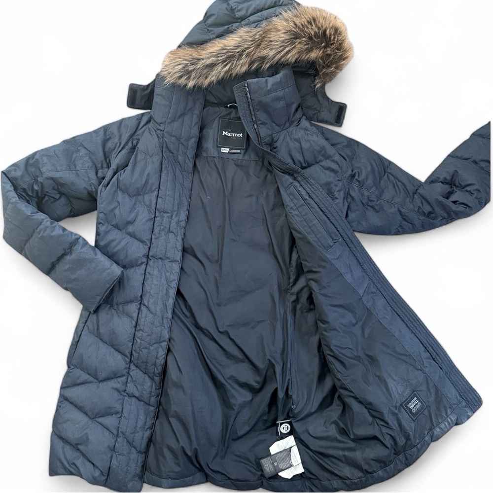 Marmot Varma Womens Small Navy Down Parka Puffer Faux Fur Hood Winter Jacket
